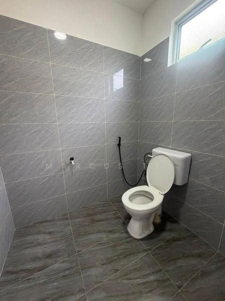 2-storey Terraced House for Sale in Taman Sri Benut (Benut) - Marcus Tey - Bathroom - PropertyGuru.com.my