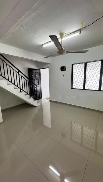 Rumah Teres 2-Tingkat untuk Dijual di Taman Ungku Tun Aminah (Skudai) - Gwen Lim - PropertyGuru.com.my