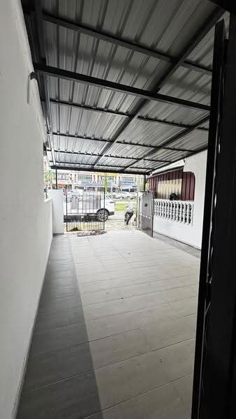 Rumah Teres 2-Tingkat untuk Dijual di Taman Ungku Tun Aminah (Skudai) - Gwen Lim - PropertyGuru.com.my