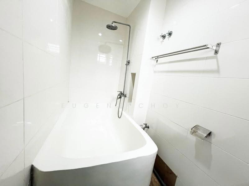 3-storey Terraced House for Sale in Taman Putra Prima (Puchong) - Eugene Choy - Bathroom - PropertyGuru.com.my