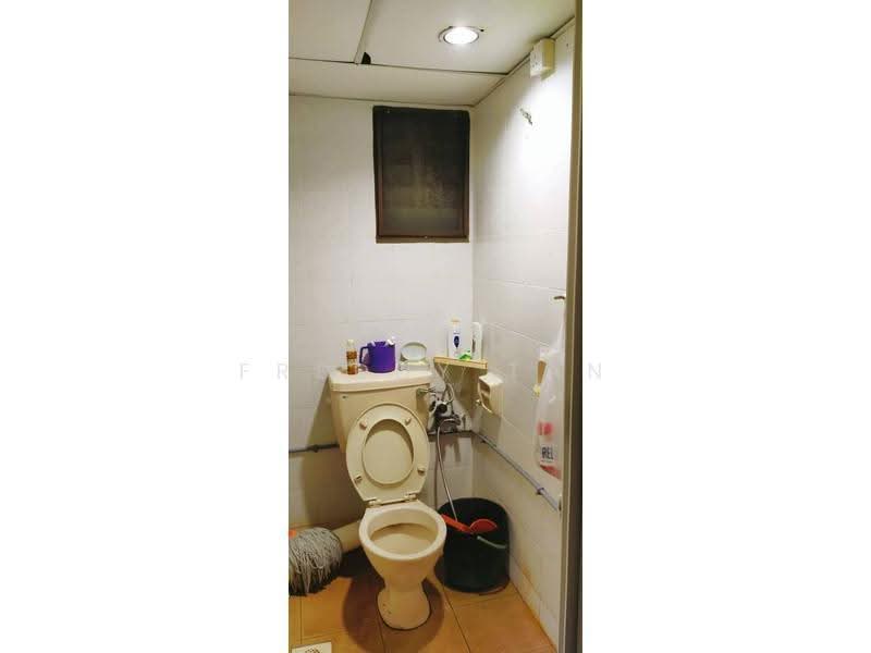 Kondominium untuk Dijual di Taman Desa Relau 2 - Freddy Tan - Bathroom - PropertyGuru.com.my