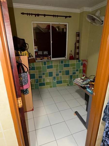 3-storey Terraced House for Sale in Laman Rimbunan (Kepong) - Kiing TW - Study - PropertyGuru.com.my