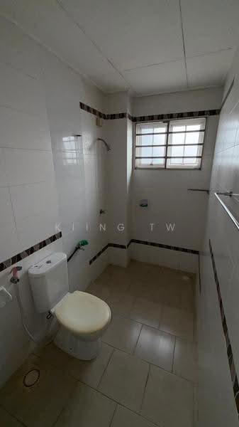 3-storey Terraced House for Sale in Laman Rimbunan (Kepong) - Kiing TW - Bathroom - PropertyGuru.com.my