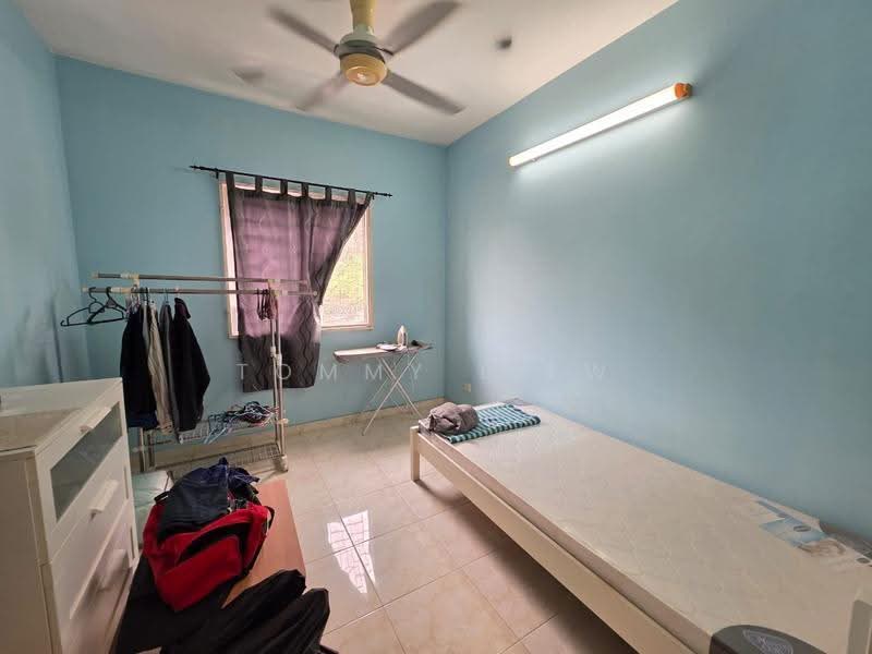 Pangsapuri untuk Dijual di Desa Tanjung - Tommy Liew - Bedroom - PropertyGuru.com.my