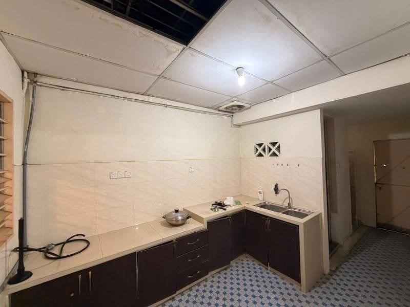 Rumah Teres 1-Tingkat untuk Dijual di Sungai Nibong (Bayan Lepas) - Ronald Kee - Kitchen - PropertyGuru.com.my