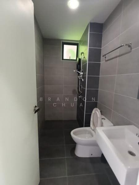Kediaman Servis untuk Disewa di Marina Residence - Brandon Chua - Bathroom - PropertyGuru.com.my