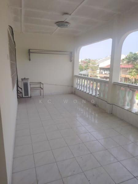 2-storey Terraced House for Sale in Taman Overseas Union (Taman Oug) (Jalan Klang Lama (Old Klang Road)) - KC Wong - Balcony - PropertyGuru.com.my