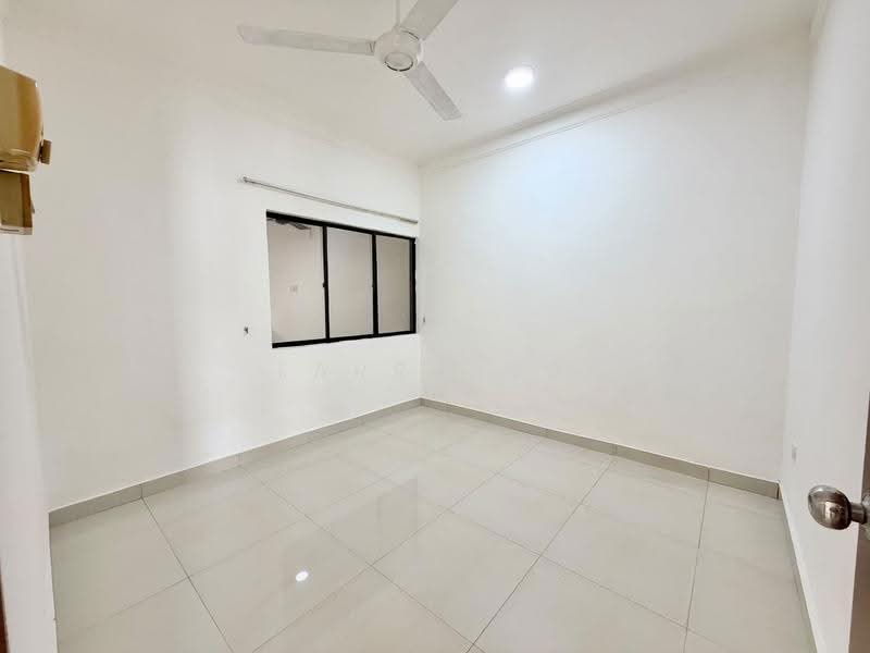 1-storey Terraced House for Sale in Taman Johor Jaya (Johor Bahru) - Larry Ng - Interior - PropertyGuru.com.my