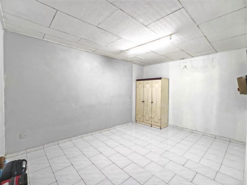 1-storey Terraced House for Sale in Taman Johor Jaya (Johor Bahru) - Eddy Chan - Interior - PropertyGuru.com.my