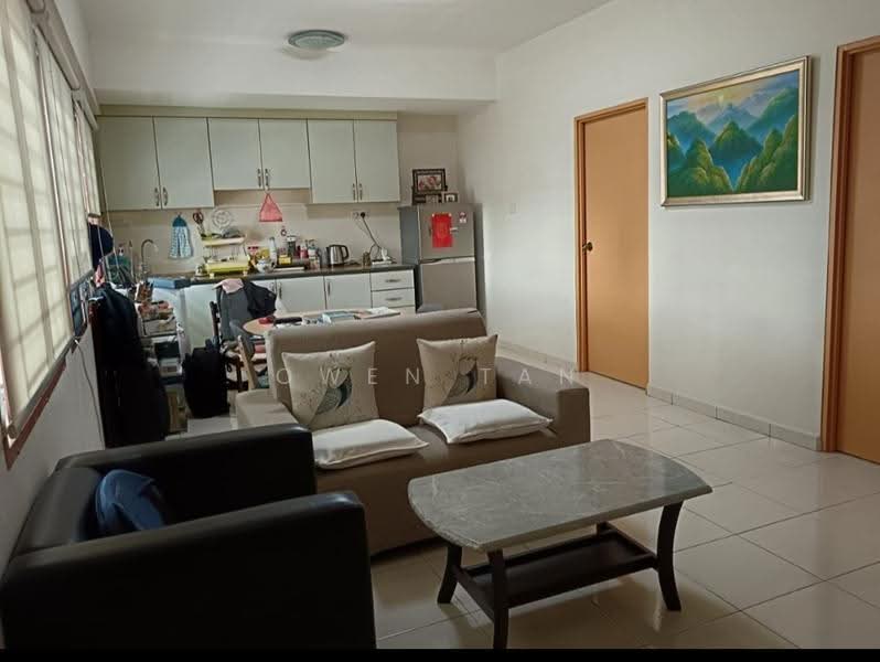 Kediaman Servis untuk Dijual di The Embassy (Bangunan Duta Impian) - Owen Tan - Living Room - PropertyGuru.com.my