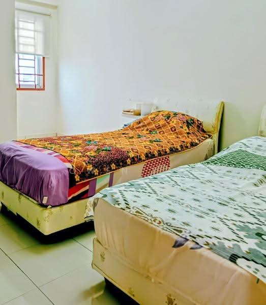 Kediaman Servis untuk Dijual di The Embassy (Bangunan Duta Impian) - Owen Tan - Bedroom - PropertyGuru.com.my