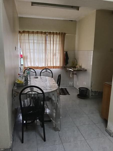 Rumah Flat untuk Dijual di Taman Utara - Loh Yu Wen - Dining Room - PropertyGuru.com.my