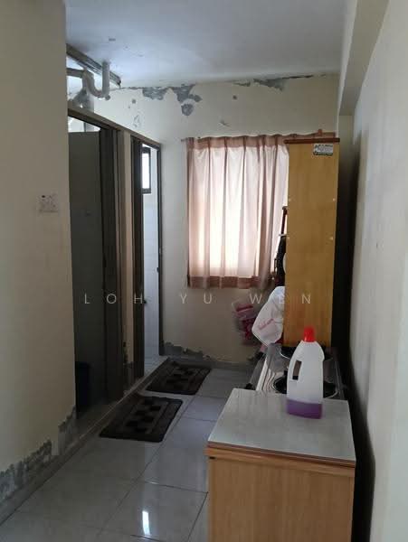 Rumah Flat untuk Dijual di Taman Utara - Loh Yu Wen - Kitchen - PropertyGuru.com.my