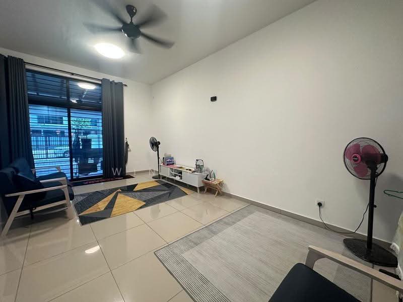 2-storey Terraced House for Sale in Bandar Seri Alam (Masai) - Winnie Tan - Living Room - PropertyGuru.com.my