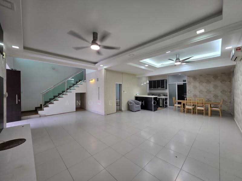 Rumah Berkembar untuk Dijual di Nilai (Negeri Sembilan) - Angie Choo - Living Room - PropertyGuru.com.my