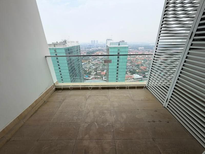 Kondominium untuk Dijual di KSL D'Esplanade Residence - Victor Chia - Balcony - PropertyGuru.com.my