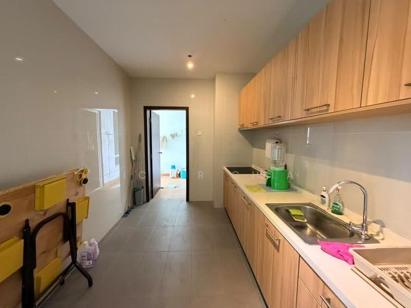 Kondominium untuk Dijual di KSL D'Esplanade Residence - Victor Chia - Kitchen - PropertyGuru.com.my