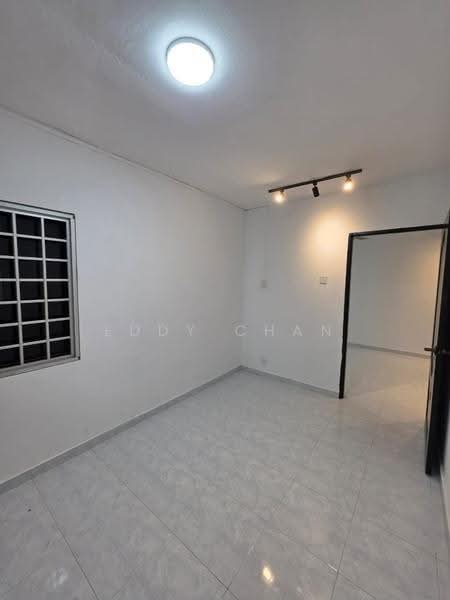 Rumah Flat untuk Dijual di Flat Tasek 64 - Eddy Chan - Interior - PropertyGuru.com.my