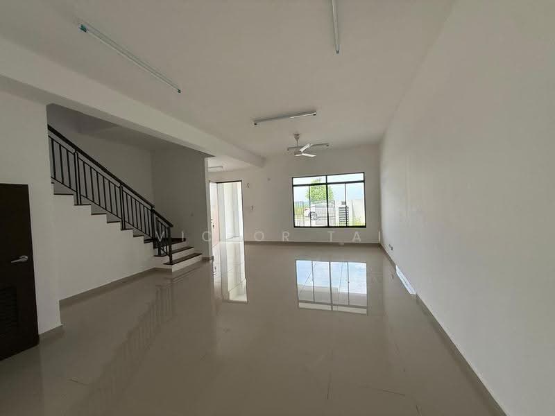 Rumah Teres 2-Tingkat untuk Disewa di Gelang Patah (Johor) - Victor Tai - Living Room - PropertyGuru.com.my