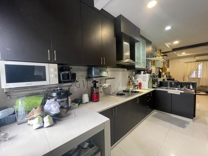 Rumah Teres 2-Tingkat untuk Dijual di Taman Setia Indah (Tebrau) - Liza Leong - Kitchen - PropertyGuru.com.my