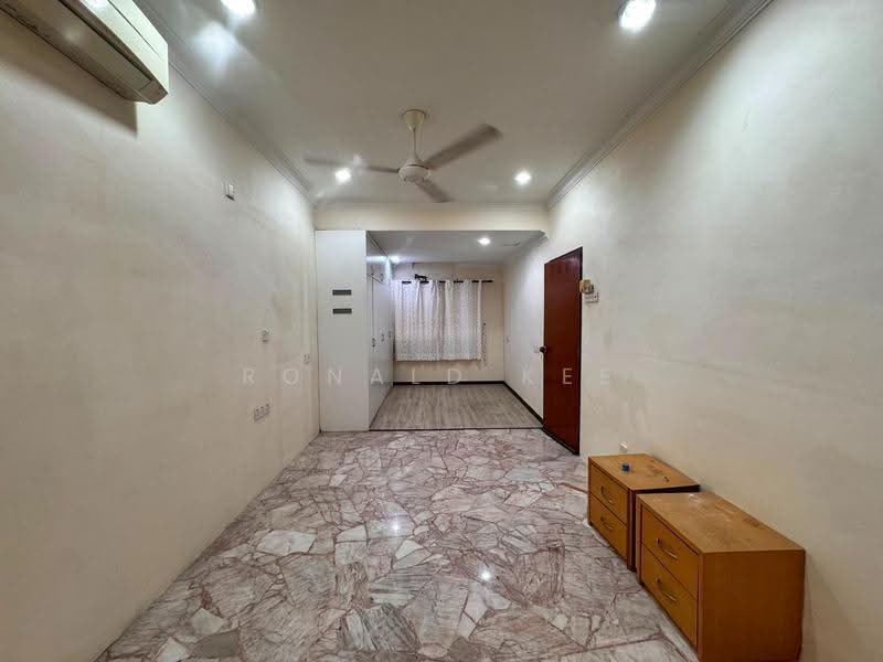1-storey Terraced House for Sale in Sungai Nibong (Bayan Lepas) - Ronald Kee - Interior - PropertyGuru.com.my