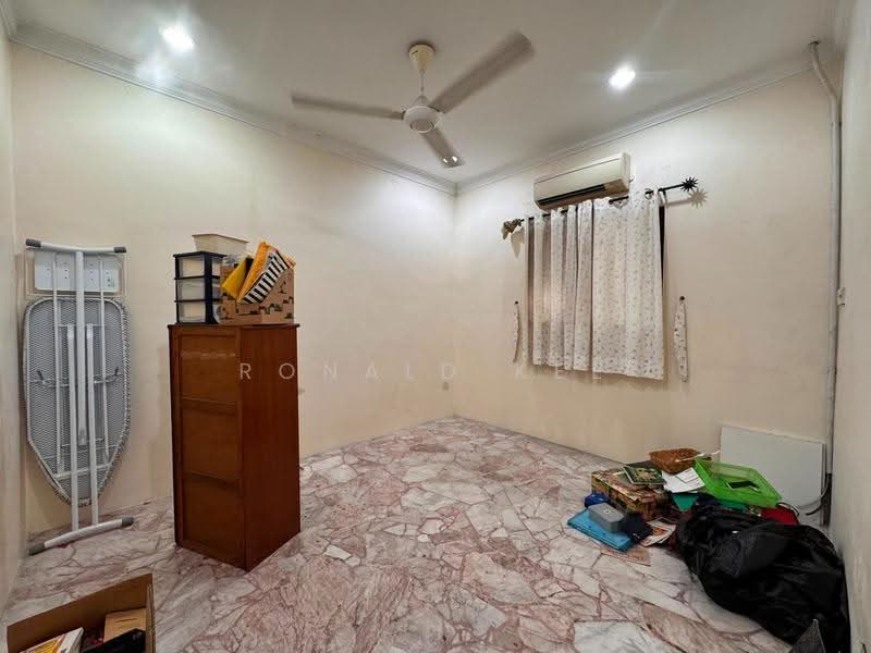 1-storey Terraced House for Sale in Sungai Nibong (Bayan Lepas) - Ronald Kee - Interior - PropertyGuru.com.my