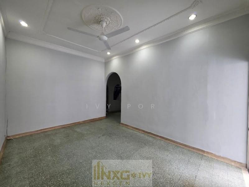 1-storey Terraced House for Rent in Taman Melawis (Klang) - Ivy Por - Living Room - PropertyGuru.com.my