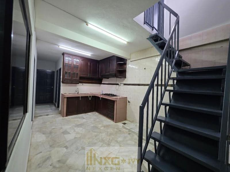 1-storey Terraced House for Rent in Taman Melawis (Klang) - Ivy Por - Kitchen - PropertyGuru.com.my