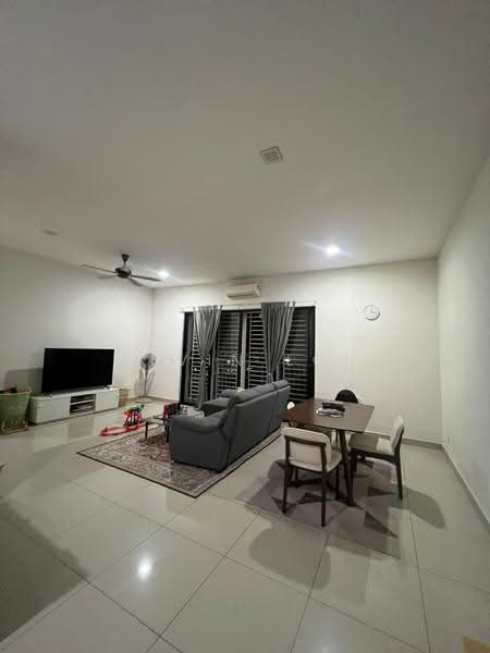 Kondominium untuk Disewa di Green Park Residence - Alvin Loh - Living Room - PropertyGuru.com.my