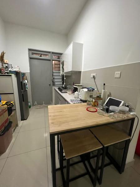 Kondominium untuk Disewa di Green Park Residence - Alvin Loh - Kitchen - PropertyGuru.com.my