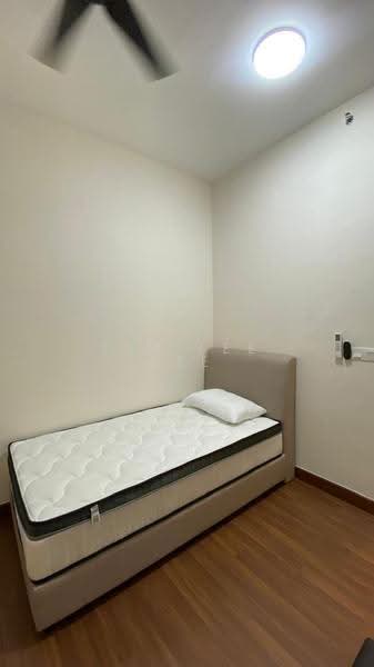 Kediaman Servis untuk Disewa di Sunsuria Forum - Lim Lee Lee - Bedroom - PropertyGuru.com.my