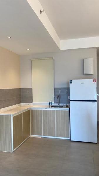 Kediaman Servis untuk Disewa di Sunsuria Forum - Lim Lee Lee - Kitchen - PropertyGuru.com.my