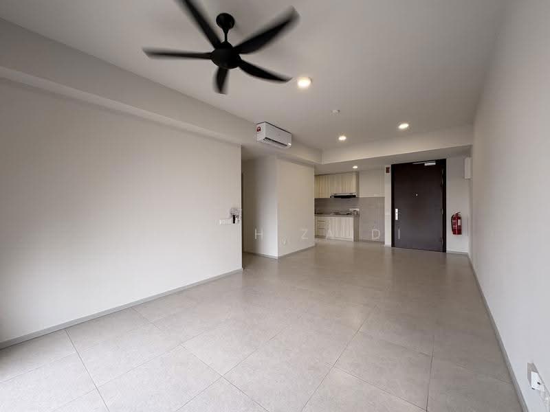 Kediaman Servis untuk Disewa di Melawati : Park One - Afiqah zaidi - Living Room - PropertyGuru.com.my