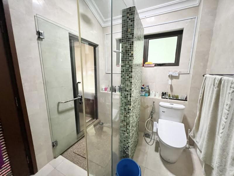 Rumah Banglo untuk Dijual di Bandar Kinrara Seksyen 9 (Bandar Kinrara) - Eugene Choy - Bathroom - PropertyGuru.com.my