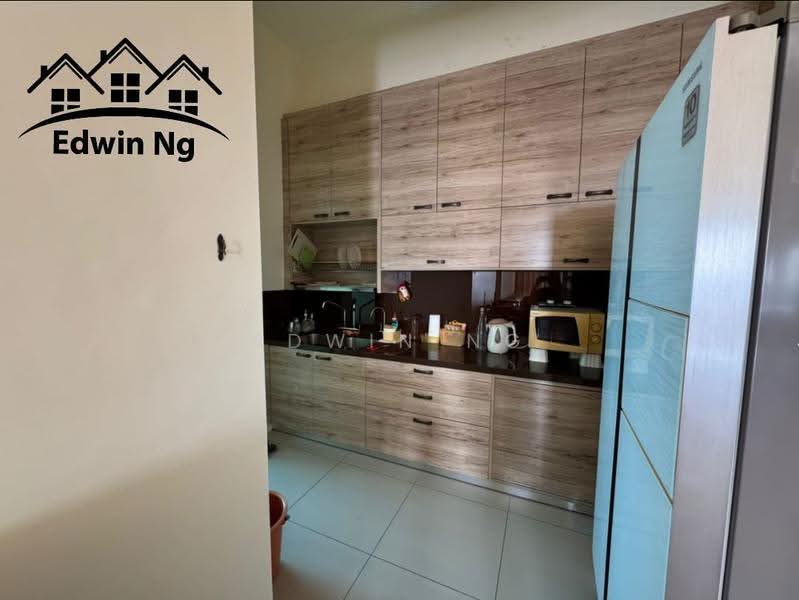 Kediaman Servis untuk Dijual di Mahkota Impian - Edwin Ng - Kitchen - PropertyGuru.com.my