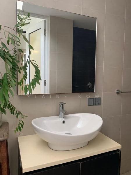 3-storey Terraced House for Sale in Medan Damansara (Damansara Heights) - Elaine Kow - Bathroom - PropertyGuru.com.my