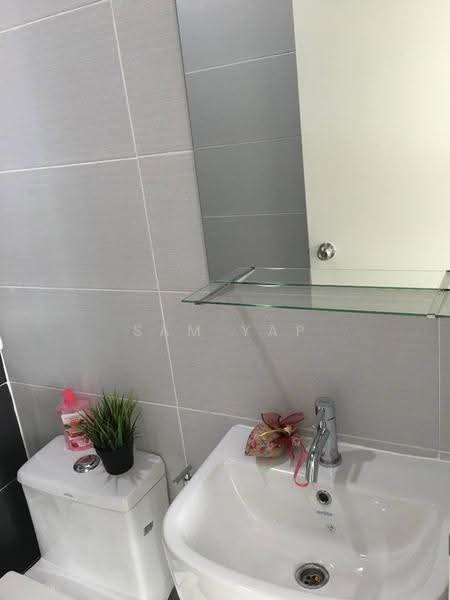 Pangsapuri untuk Disewa di Nusa Heights (Nusa Puncak) - Sam Yap - Bathroom - PropertyGuru.com.my