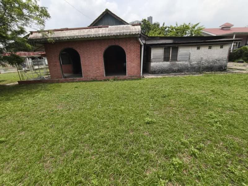 Bungalow House for Sale in Kampung Dato Onn (Johor Bahru) - Jaz Lee - PropertyGuru.com.my
