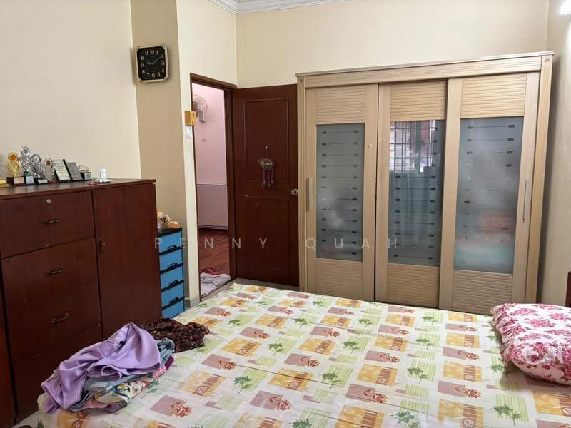 Rumah Teres untuk Dijual di Bukit Rahman Putra (Sungai Buloh) - Penny Quah - Bedroom - PropertyGuru.com.my