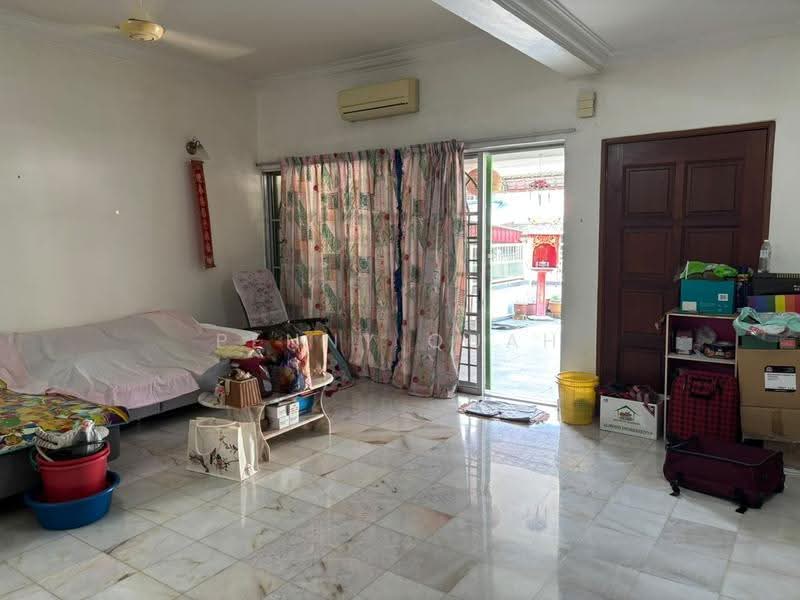 Rumah Teres untuk Dijual di Bukit Rahman Putra (Sungai Buloh) - Penny Quah - Living Room - PropertyGuru.com.my