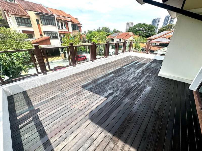 Rumah Berkembar untuk Dijual di KL City Centre (Kuala Lumpur) - Taufiq Azlan - Balcony - PropertyGuru.com.my