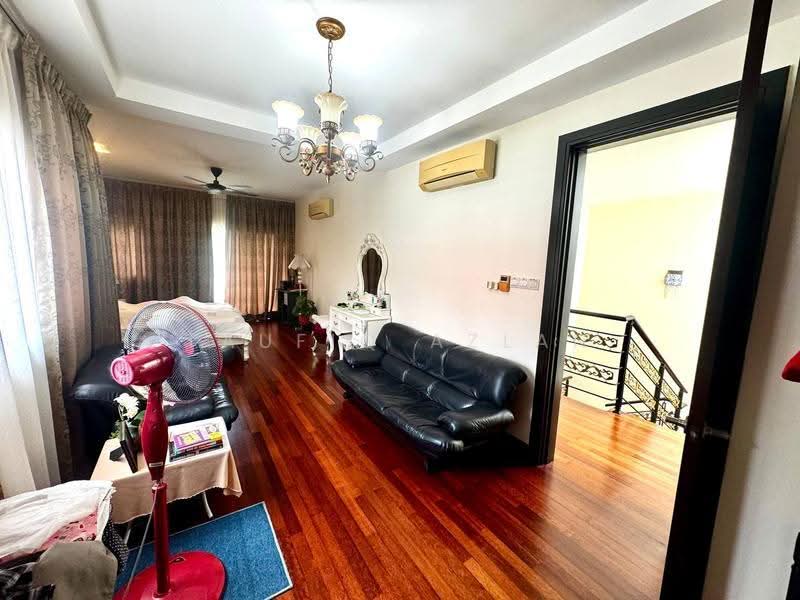 Rumah Berkembar untuk Dijual di KL City Centre (Kuala Lumpur) - Taufiq Azlan - Living Room - PropertyGuru.com.my