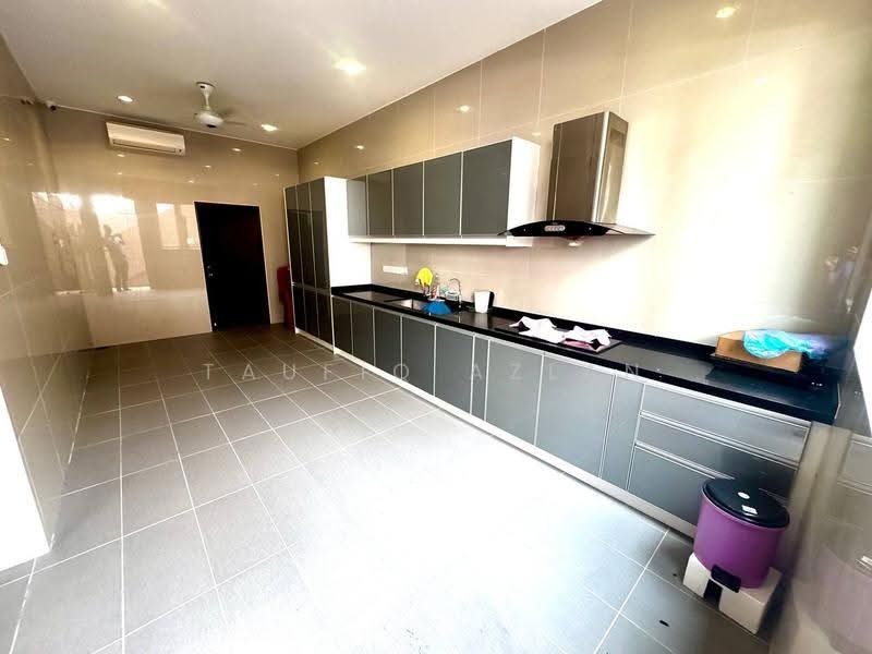Rumah Berkembar untuk Dijual di KL City Centre (Kuala Lumpur) - Taufiq Azlan - Kitchen - PropertyGuru.com.my