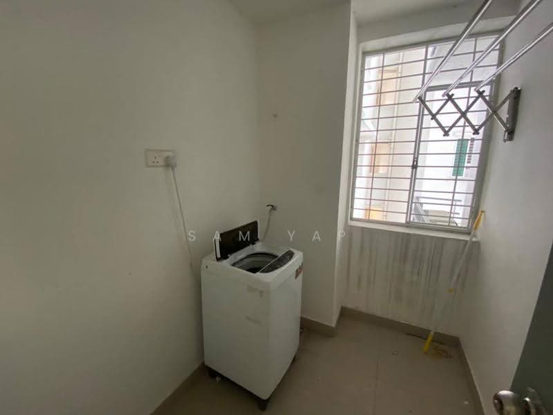 Kediaman Servis untuk Disewa di Tropez Residences - Sam Yap - Balcony - PropertyGuru.com.my