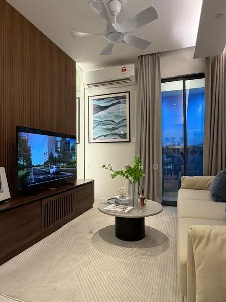 Kediaman Servis untuk Dijual di Skypark Kepler @ Lido Waterfront Boulevard - Jovia Thoh - Living Room - PropertyGuru.com.my