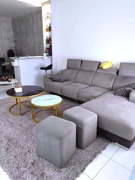 Rumah Teres 2-Tingkat untuk Dijual di Taman Setia Indah (Tebrau) - Karl Lim - Living Room - PropertyGuru.com.my