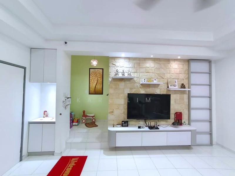 Rumah Teres 2-Tingkat untuk Dijual di Taman Setia Indah (Tebrau) - Karl Lim - Living Room - PropertyGuru.com.my