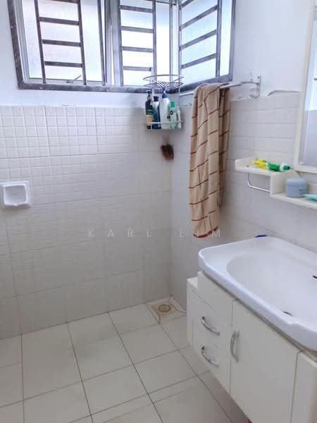 Rumah Teres 2-Tingkat untuk Dijual di Taman Setia Indah (Tebrau) - Karl Lim - Bathroom - PropertyGuru.com.my