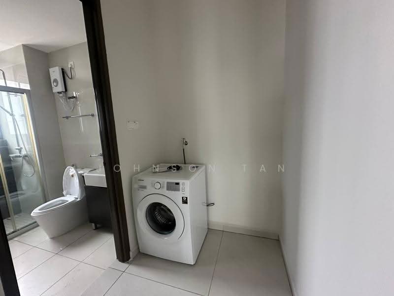 Kondominium untuk Disewa di Bay Point @ Country Garden Danga Bay - Johnson Tan - Bathroom - PropertyGuru.com.my