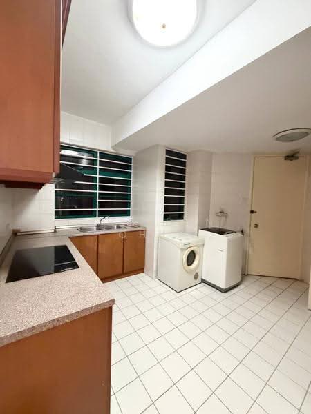 Kondominium untuk Disewa di The Straits View Condominium - Brandon Chua - Kitchen - PropertyGuru.com.my